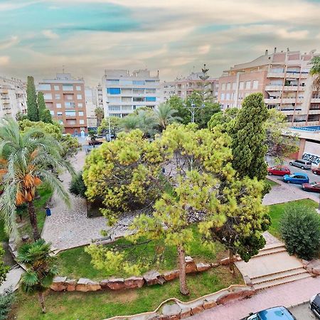 Lovely Sunny Apartment With Shared Pool And Private Parking Torrevieja Zewnętrze zdjęcie